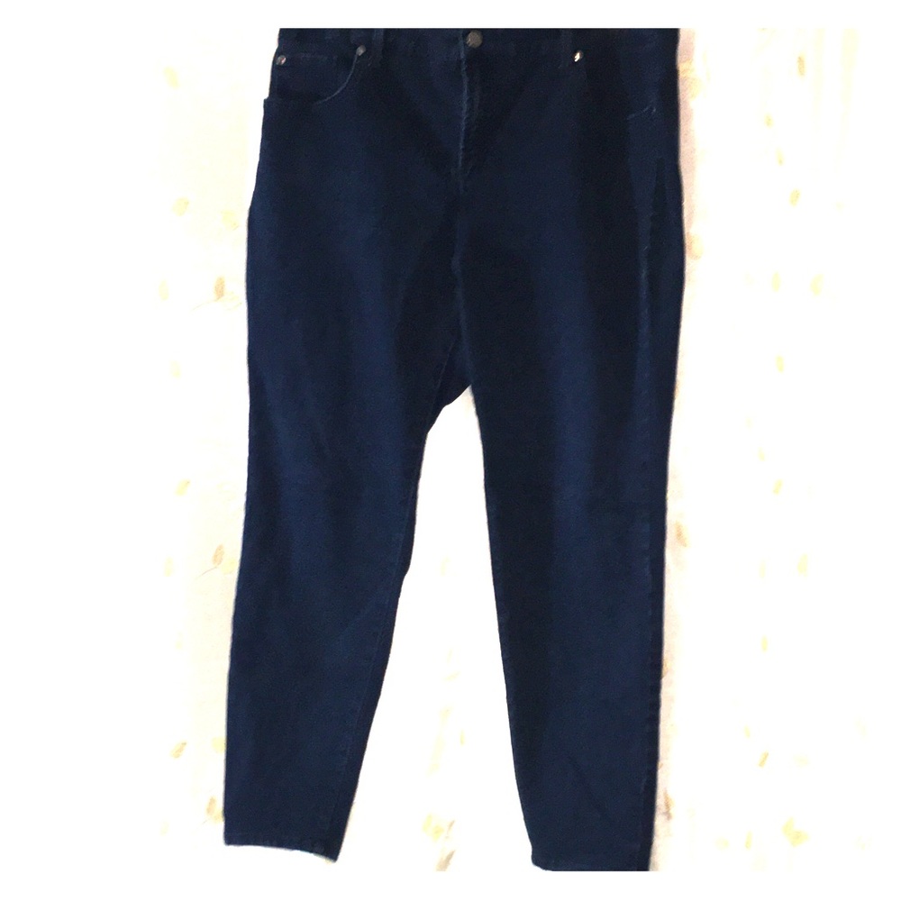 Dark skinny ankle jeans